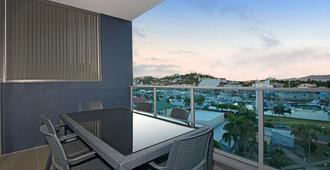 Allure Hotel and Apartments - Townsville - Μπαλκόνι