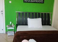 Riswan Homestay - Ternate - Bedroom