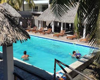 Hotel Paseo del Sol - La Herradura - Pool