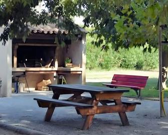 Résidence Vacances Fontenelle - Arles - Patio