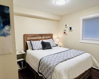 Lakefront condo! - Sylvan Lake - Bedroom