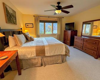 G2 Sunny and homey Fairway Village Townhome right on the Omni Mount Washington Hotel golf course - Carroll - Habitación