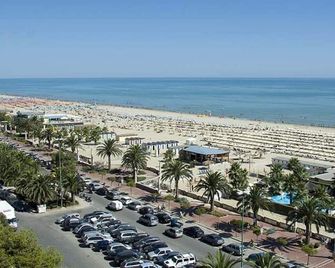 Hotel Solaris - Giulianova - Strand