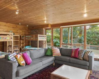 Bay Vista - Lorne - Olohuone