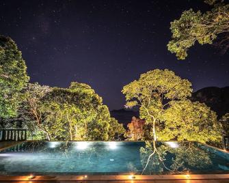 Karuna El Nido Villas - El Nido - Piscina