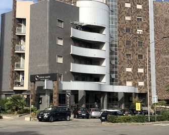 بي آند بي وسيني لاكشري - كوزنسا - مبنى