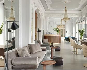 Grand Hotel Victoria Concept & Spa - Менаджо - Лоббі