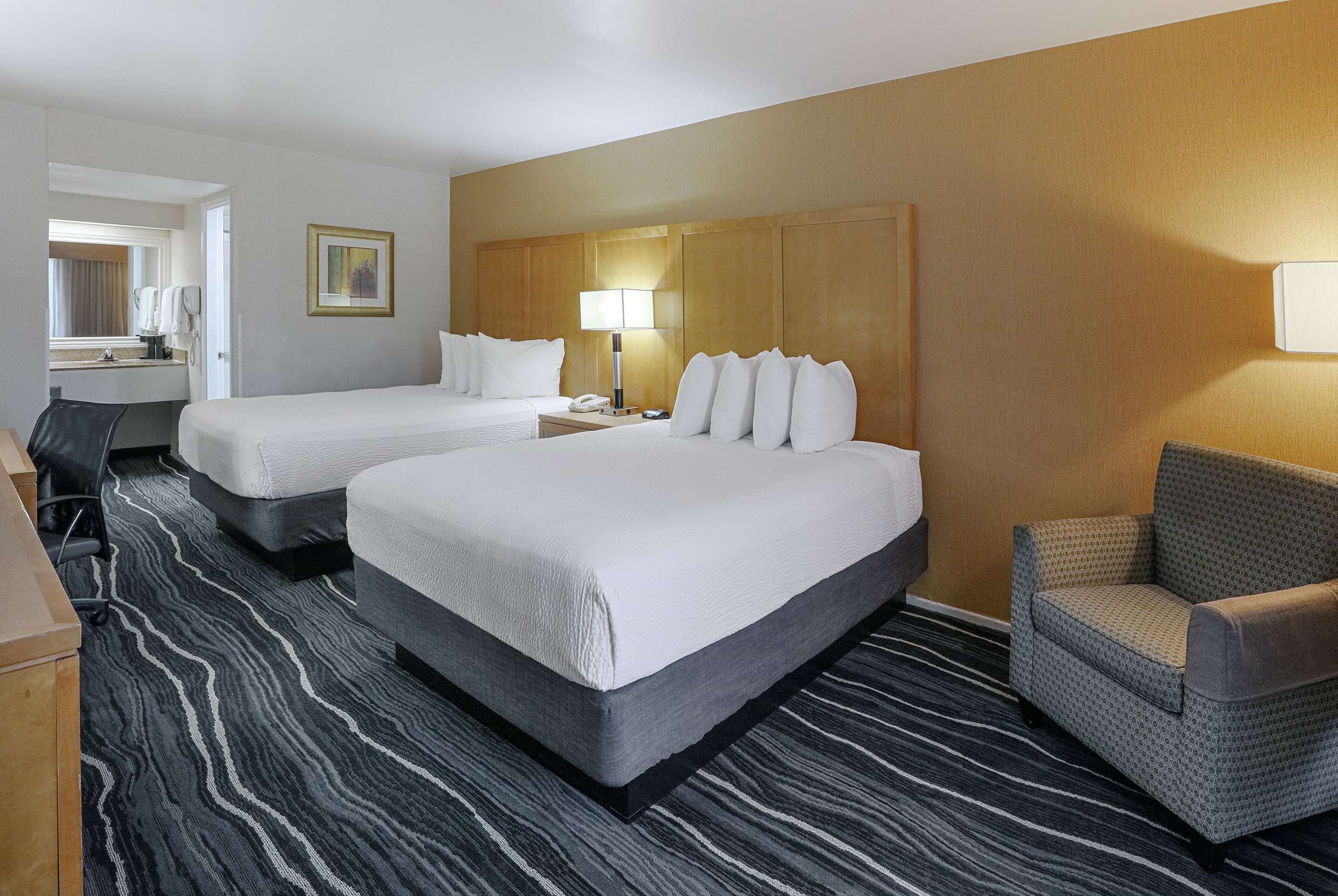 نزل وأجنحة رمادا كوستا ميزا / نيوبورت بيتش