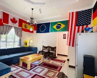 Maasai Hostel Tanzania - Arusha - Sala de estar