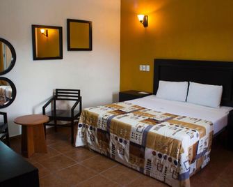 Hotel Aquiles - Guadalajara - Habitación