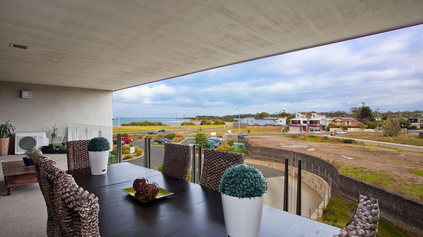 Beachfront Resort Torquay
