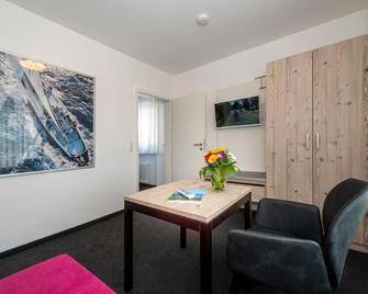 Gästehaus Holzer - Konstanz - Living room