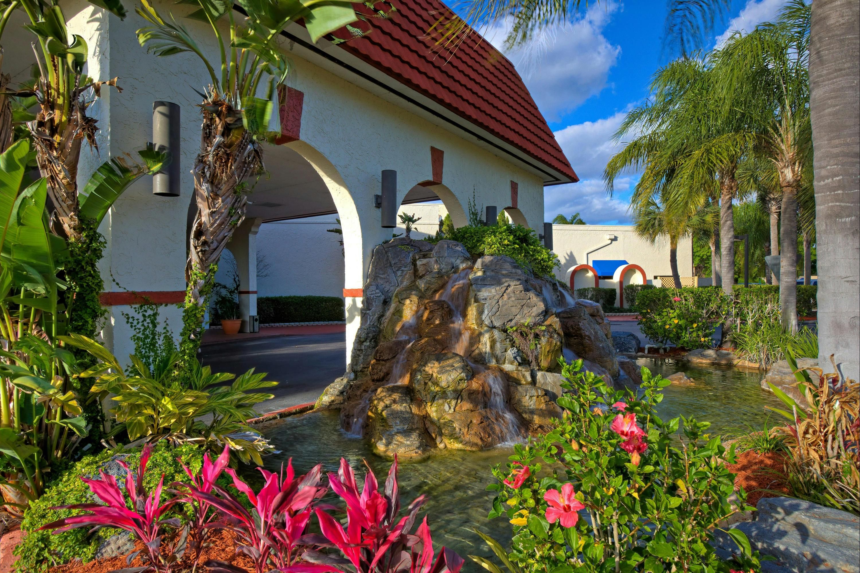 منتجع مينغيت ليكسايد