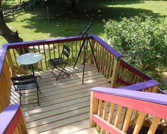 The Tree House at Underhill Hollow - Thompson - Balcony
