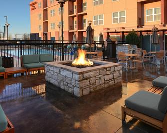 Residence Inn by Marriott Dallas Plano/The Colony - The Colony - Varanda