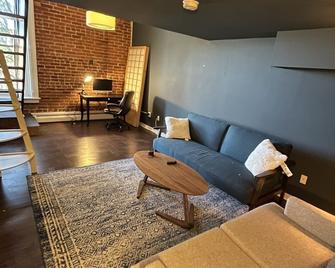 Affordable & Chic Rino/Lodo/Dtown Loft- Walkable - Denver - Wohnzimmer