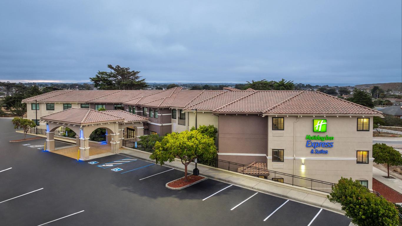 Holiday Inn Express & Suites Marina - State Beach Area