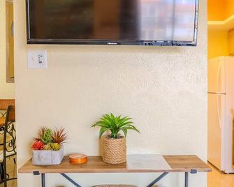 Cranes Cove Tranquil 1br Coastal Getaway - South Padre Island - Room amenity