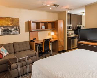 TownePlace Suites by Marriott Erie - Erie - Bedroom