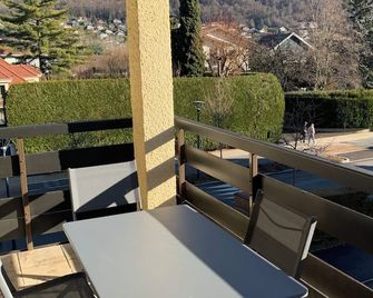 Appartement 3 Pièces Proche Du Lac Avec Terrasse - Annecy - Balcon