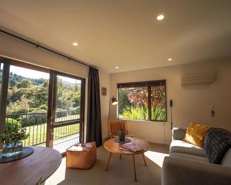 Maruia River Retreat - Murchison - Soggiorno