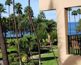 Kamaole Sands #2-301 Great Location Near Beach,Fitness Center,Hot Tub, A/C - Kihei - Vista del exterior