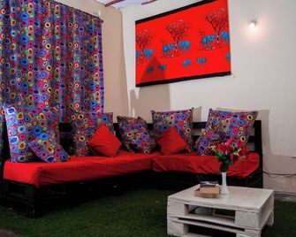 Tamani homes 8min to the beach - Diani Beach - Salon