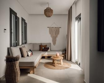 Sundunes Hotel Naxos - Plaka - Wohnzimmer
