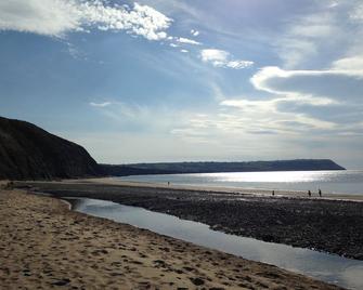 Light, cosy Edwardian cottage near West Wales Coast Path, Llangrannog - New Quay - Beach