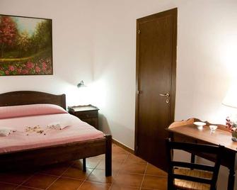 The Rose Room - Laureana Cilento - Habitación