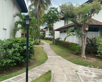 Finest Accommodation Renfrew Place - Kingston - Outdoors view