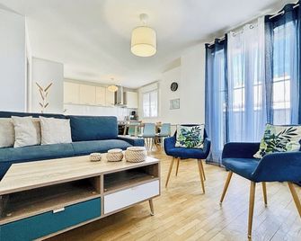 Modern Apartment Near Disneyland Paris - Serris - Living room