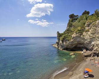 Hotel Residence S.Angelo - Serrara Fontana
