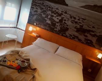 Hotel Dabeleira - Luarca - Habitación