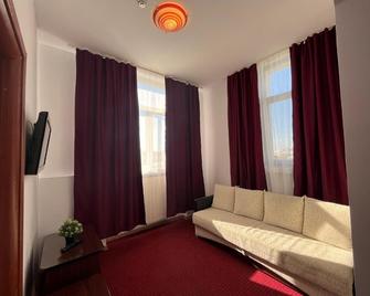 Hotel Tineretului - Bucharest - Living room