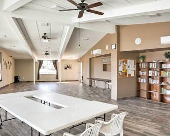 Dock and Beach Access Cozy Lake Havasu City Home! - Lake Havasu City - Lobby