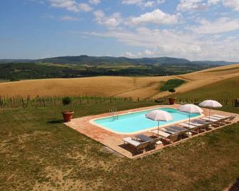 Cozy Farmhouse in Castel del Piano With Swimming Pool - Montenero d'Orcia - Piscina