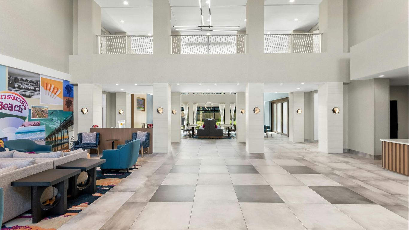 Hampton Inn & Suites Pensacola/I-10 Pine Forest Road