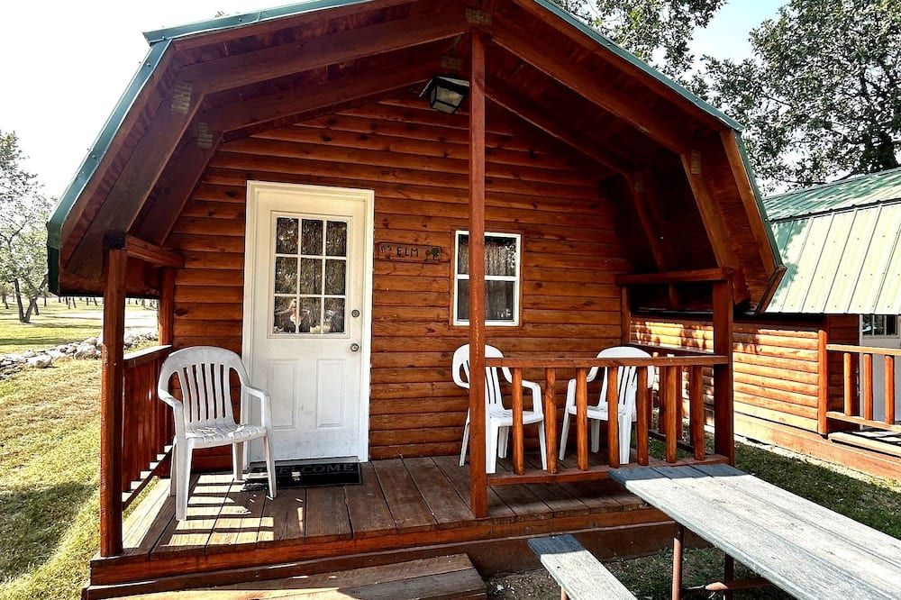 Days End Campground and RV Park - Sturgis - Binnenhof