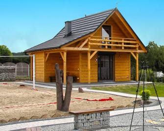 Attractive Holiday Home At Lubusz Near Lake - Bucze - Building