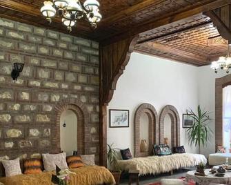 Hotel Berati - Berat - Living room
