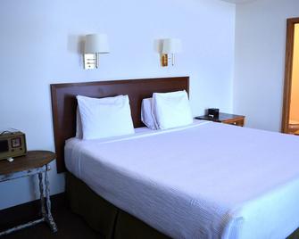 #14 One King Bed In Delightful Columbia Falls With Wifi, Ac 20 Miles From Gnp - Columbia Falls - Chambre