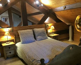 Cozy Chalet 8 To 12 Pers. On Vallouise (Renovated From 2012 To 2016) - Vallouise-Pelvoux - Bedroom