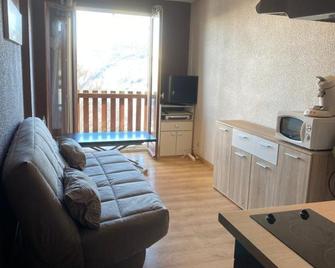 Studio 4 pers vue magnifique 100m des pistes - Ax-Les-Thermes - Living room
