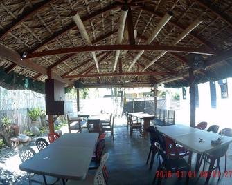 Aa Travellers Pad - Laoag - Restaurant