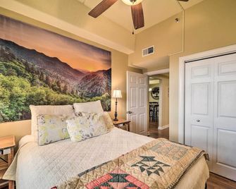 3 Mi to Sugar Mountain Resort Condo with Balcony! - Sugar Mountain - Habitación