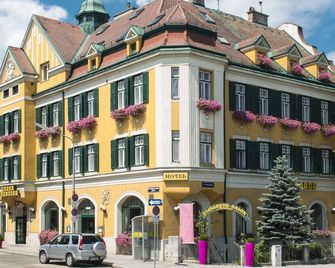 Hotel Bergwirt Schönbrunn - וינה - בניין