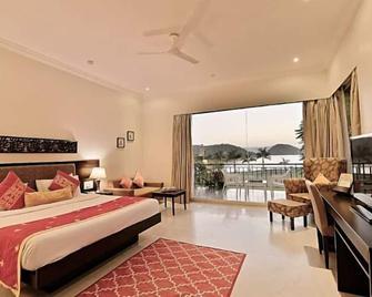 Tatsaraasa Resort & Spa, Udaipur - Udaipur - Bedroom