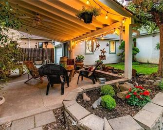 Walla Walla Wine Suite - Five minute walk to downtown! - Walla Walla - Patio