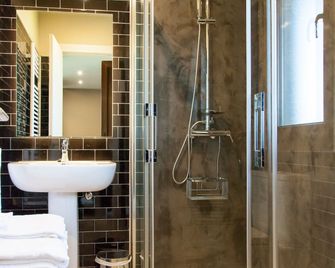 Cabañas la Senda de los Elefantes - Cabarceno - Baño